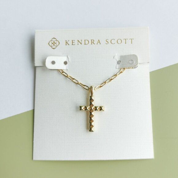 Kendra Scott Jewelry - Kendra Scott Jada Cross Short Pendant Necklace in Gold